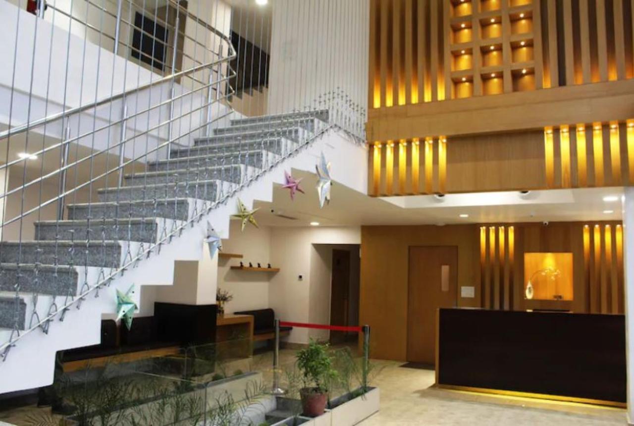 Mann Dechen And Palmo, Mg Marg, Gangtok Hotel Exterior foto